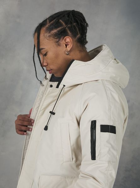 Hooded Jacket With Recycled Padding Men Wh2 White Jackets