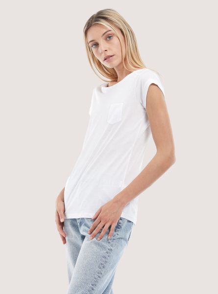 Basic Cotton T-Shirt With Breast Pocket Women White T-Shirt