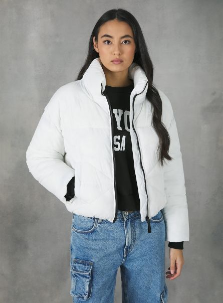 Women Jackets Wh2 White Cropped Bomber Jacket With Recycled Padding