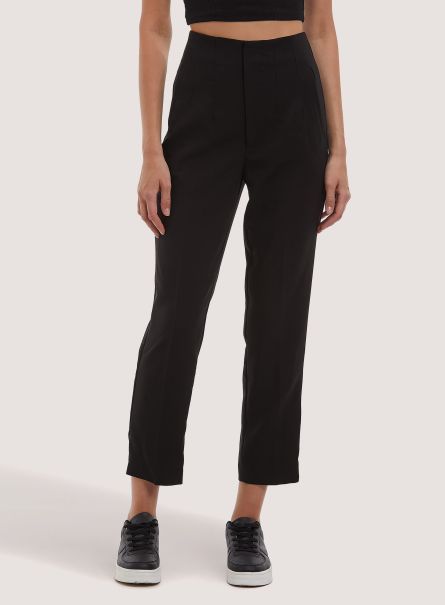 Trousers Women Plain-Coloured Trousers With Darts Bk1 Black