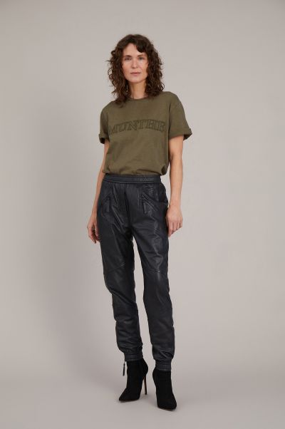 Munthe Women Demi-Pants-Black Pants & Shorts